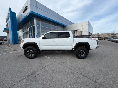 2022 Toyota Tacoma TRD Off-Road V6