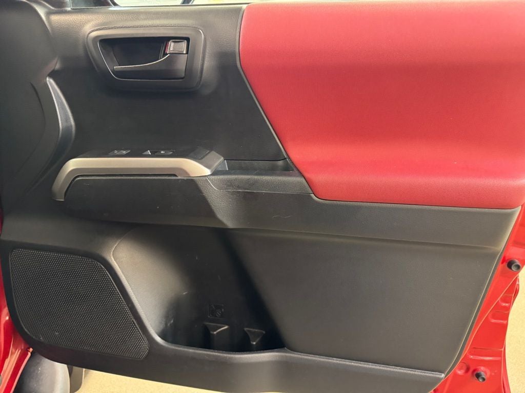 2018 Toyota Tacoma SR5 V6