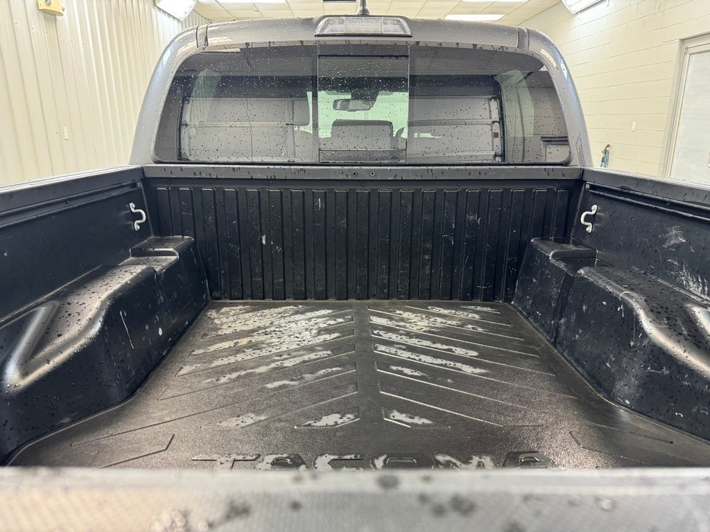 2022 Toyota Tacoma SR5 V6