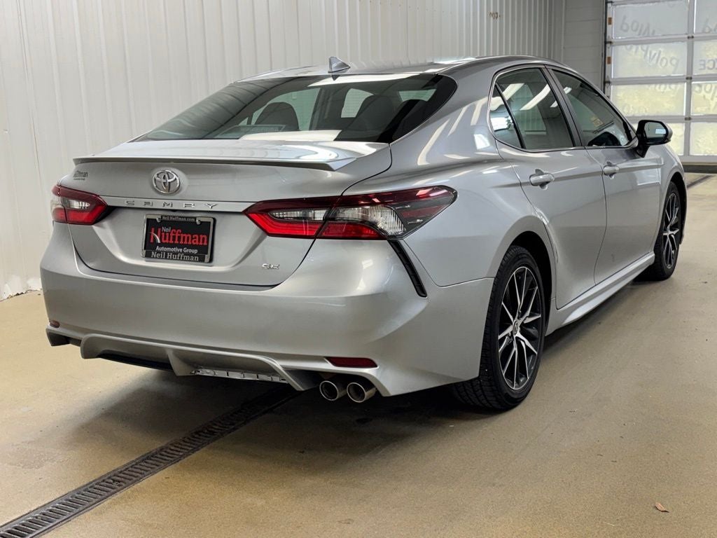 2022 Toyota Camry SE