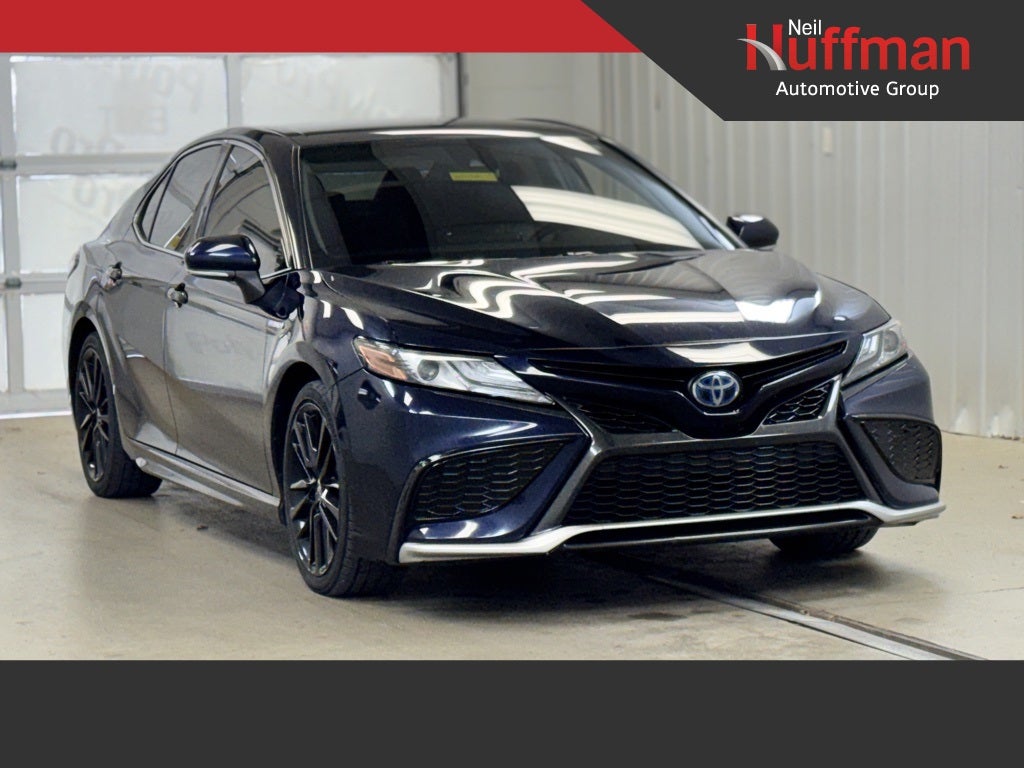 2021 Toyota Camry Hybrid XSE