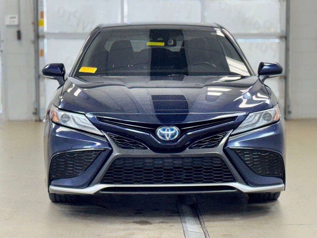 2021 Toyota Camry Hybrid XSE