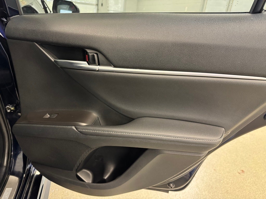 2021 Toyota Camry Hybrid XSE