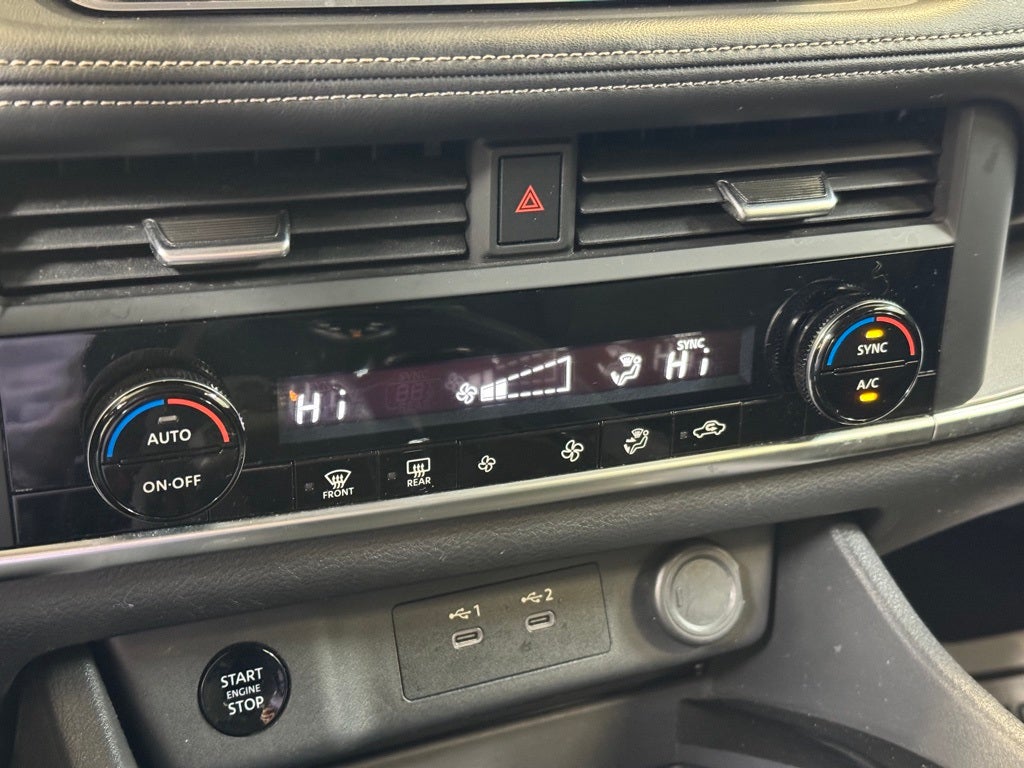 2025 Nissan Rogue SV