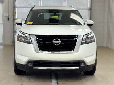 2022 Nissan Pathfinder SL