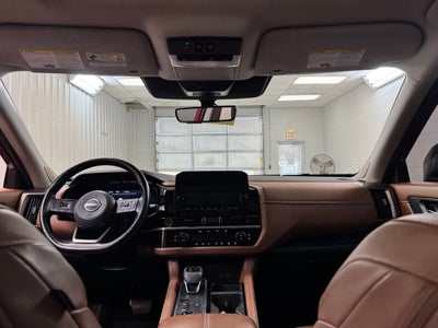 2023 Nissan Pathfinder Platinum