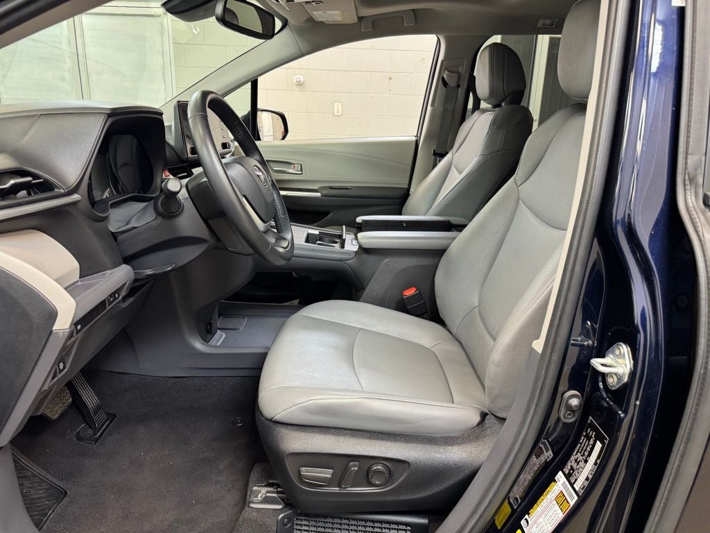 2024 Toyota Sienna XLE 7 Passenger