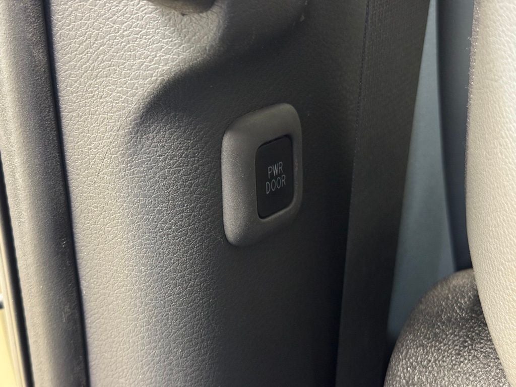 2024 Toyota Sienna XLE 7 Passenger