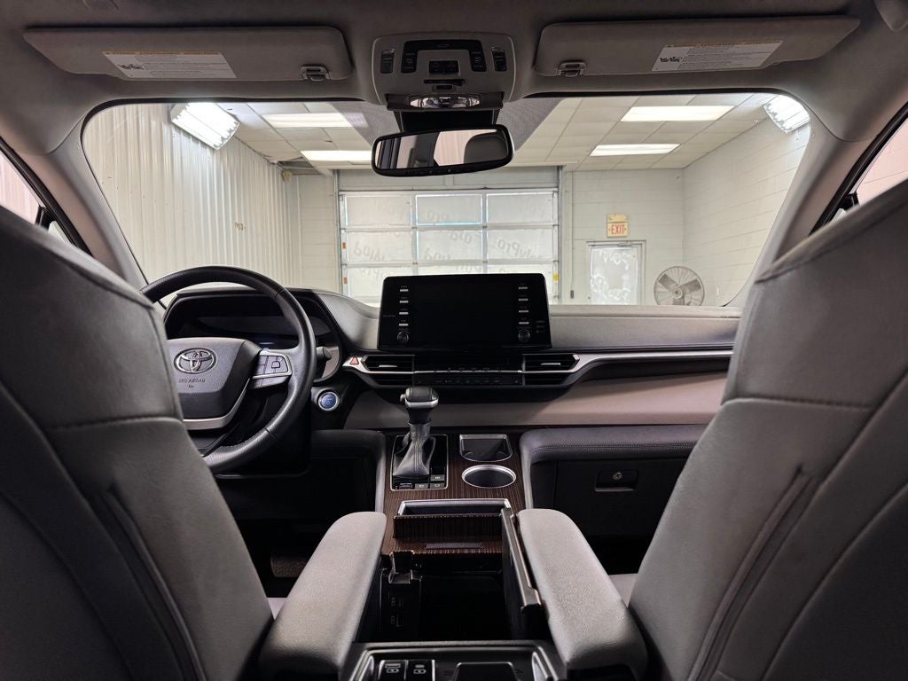 2024 Toyota Sienna XLE 7 Passenger