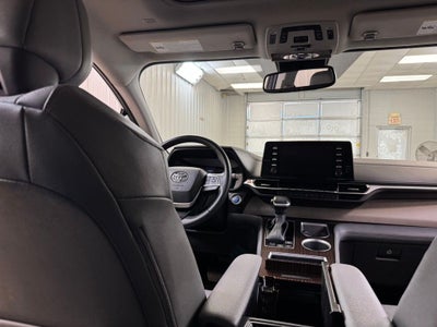 2024 Toyota Sienna XLE 7 Passenger