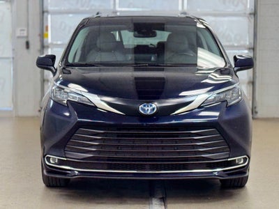 2024 Toyota Sienna XLE 7 Passenger