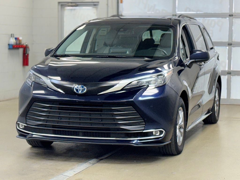 2024 Toyota Sienna XLE 7 Passenger