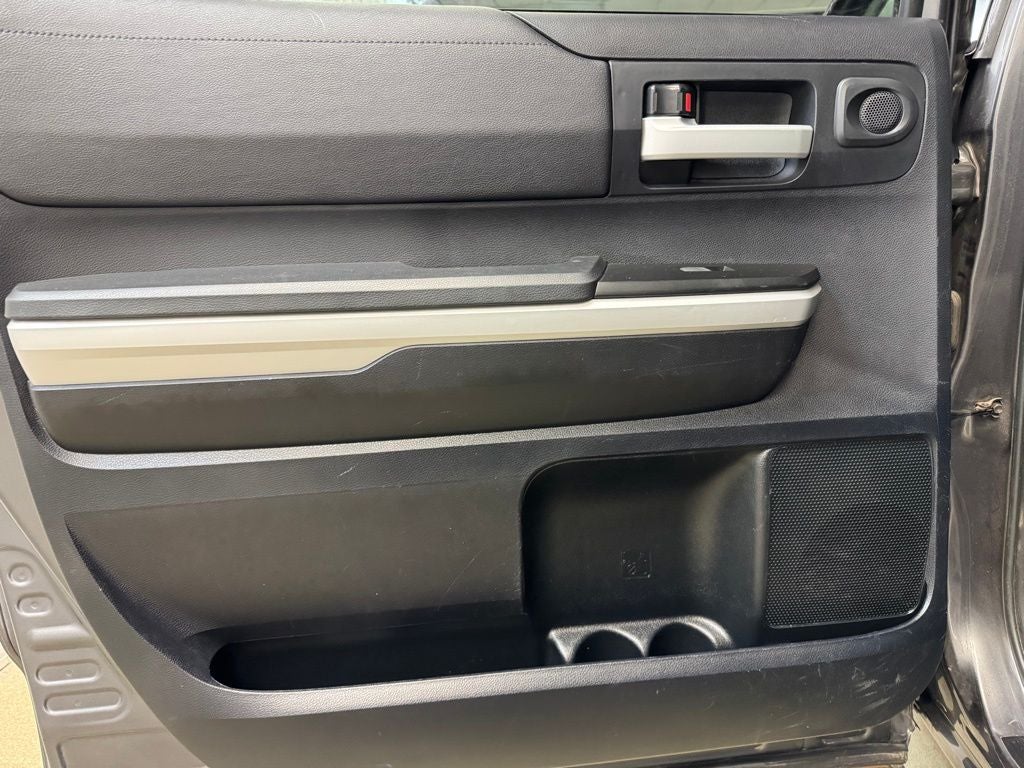 2018 Toyota Tundra SR5