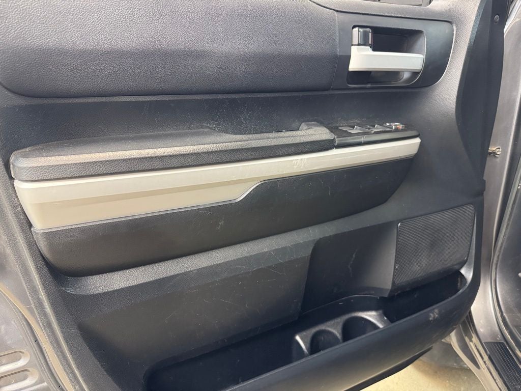 2018 Toyota Tundra SR5