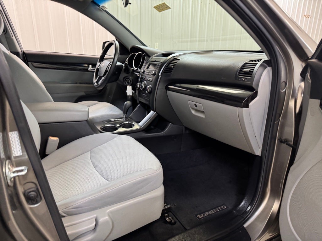 2011 Kia Sorento LX