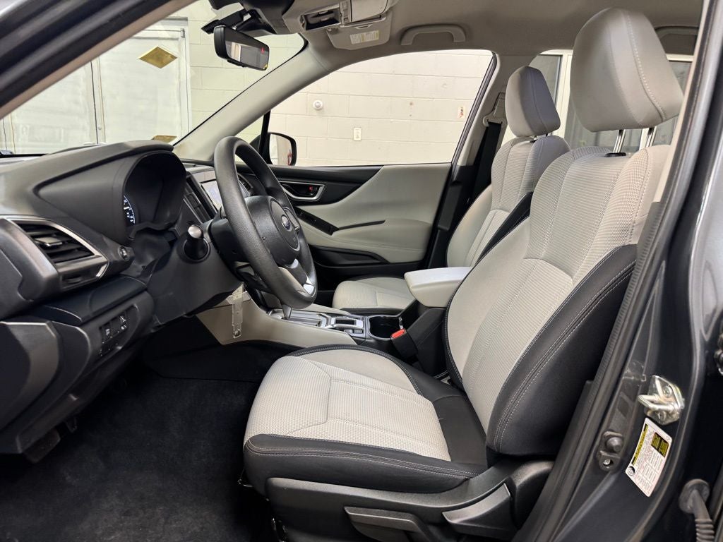 2023 Subaru Forester Base