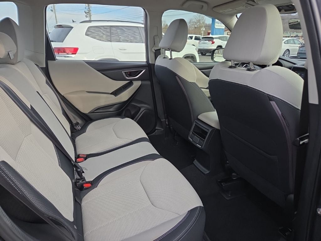 2023 Subaru Forester Base