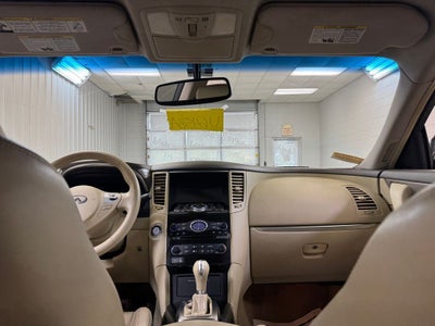 2014 INFINITI QX70 Base