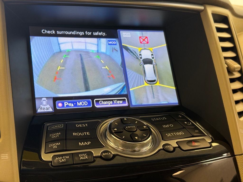 2014 INFINITI QX70 Base