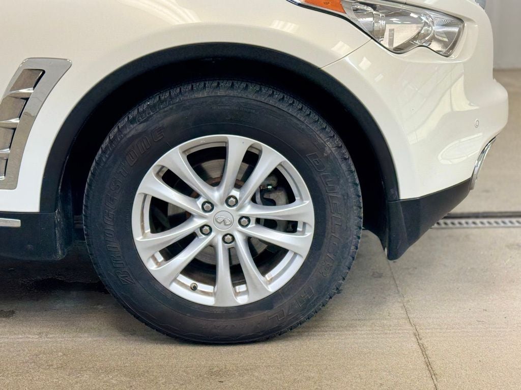 2014 INFINITI QX70 Base