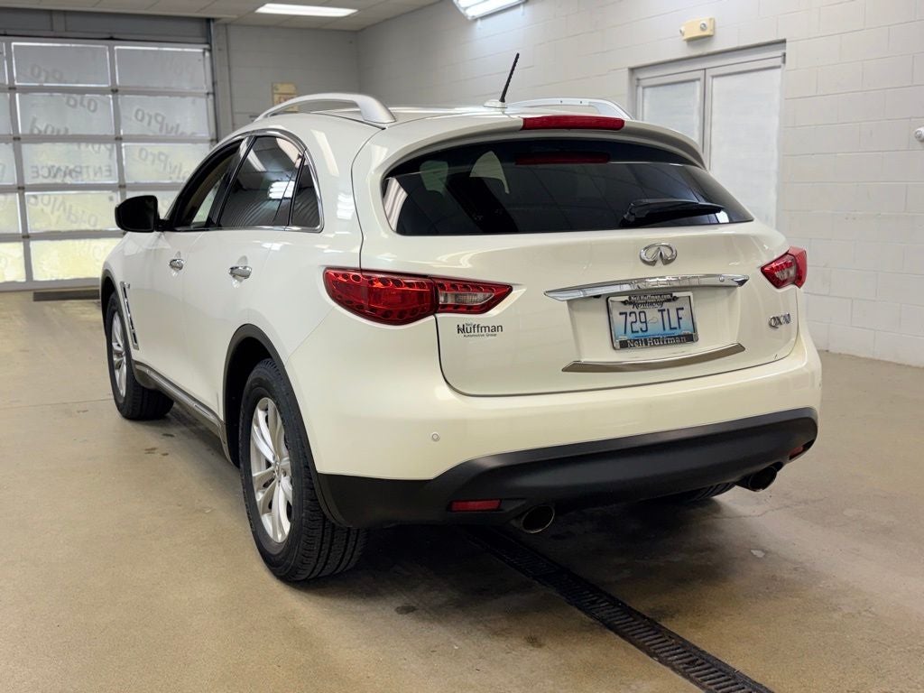 2014 INFINITI QX70 Base