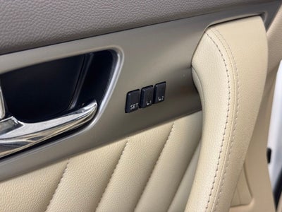 2014 INFINITI QX70 Base