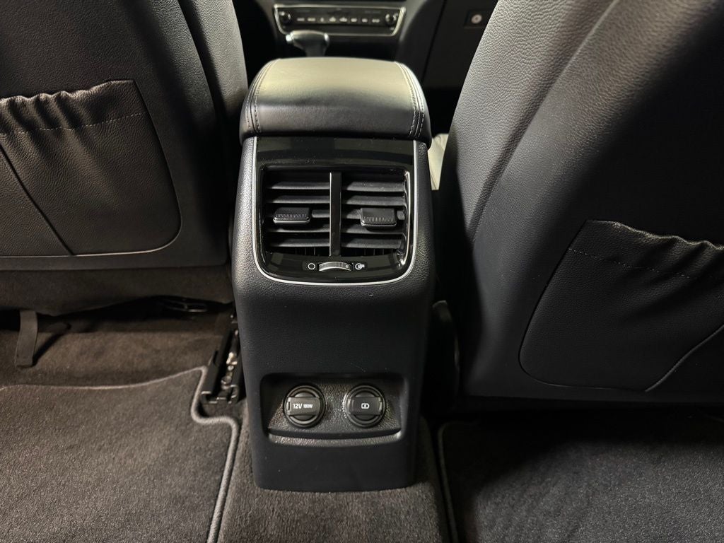 2019 Kia Cadenza Technology