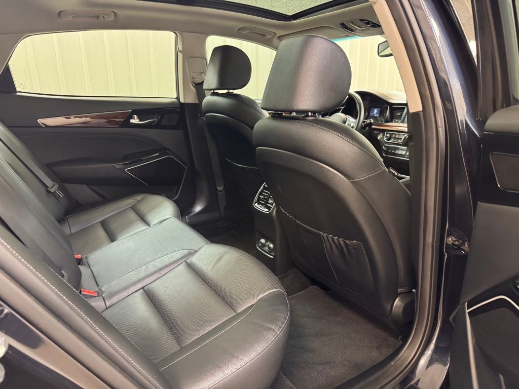 2019 Kia Cadenza Technology