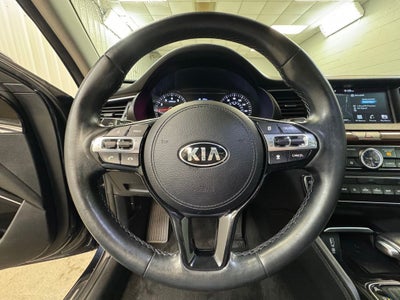 2019 Kia Cadenza Technology