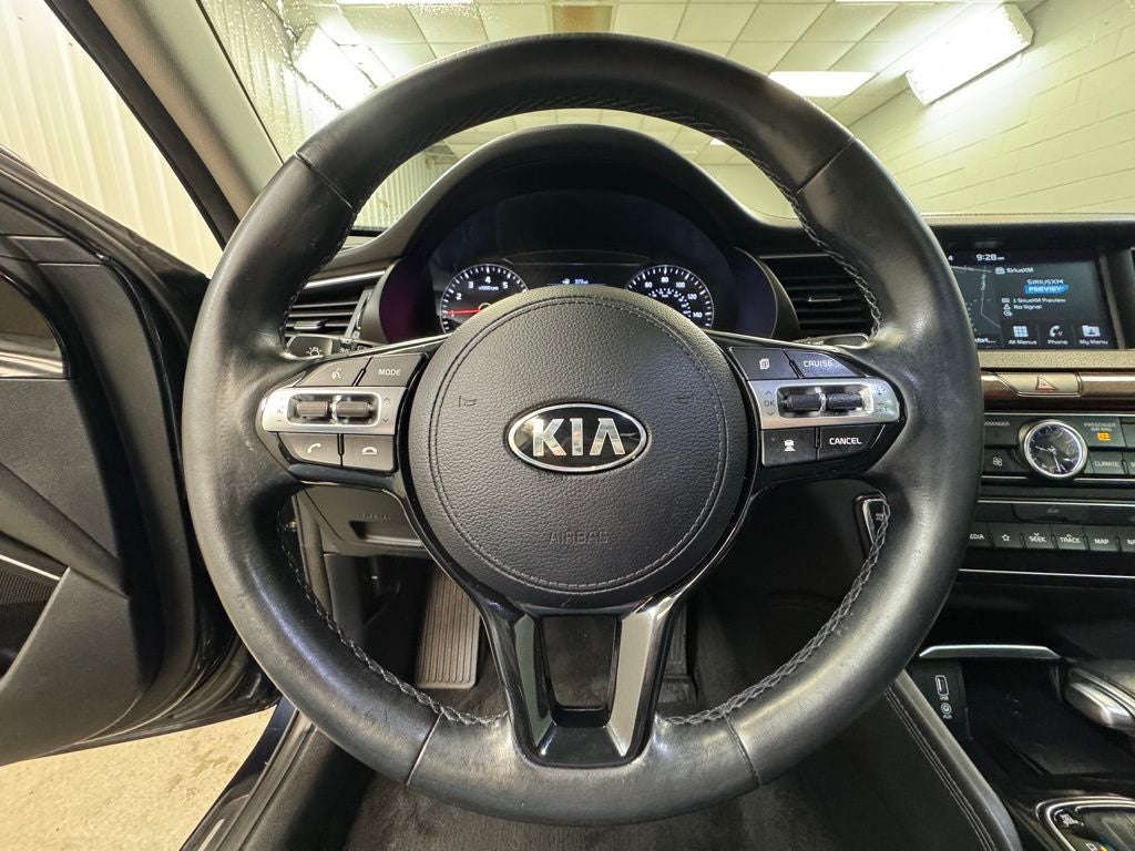 2019 Kia Cadenza Technology