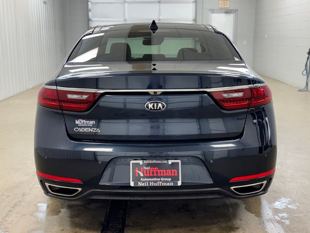2019 Kia Cadenza Technology