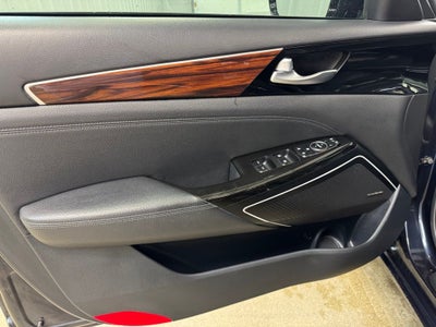 2019 Kia Cadenza Technology