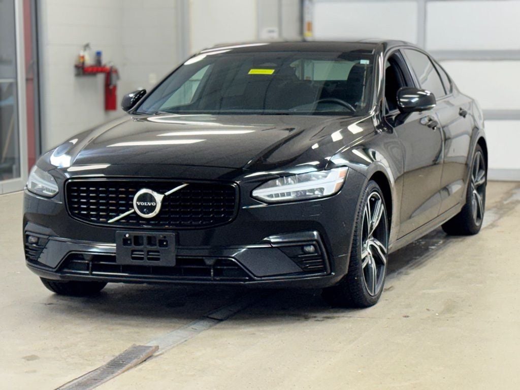 2022 Volvo S90 B6 R-Design