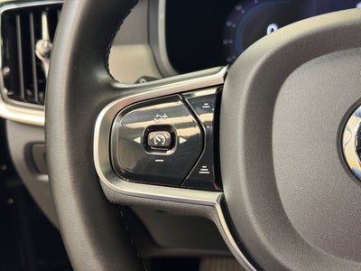 2022 Volvo S90 B6 R-Design