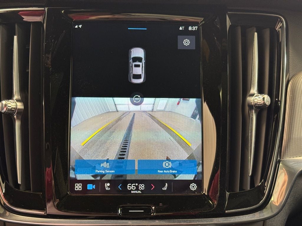 2022 Volvo S90 B6 R-Design