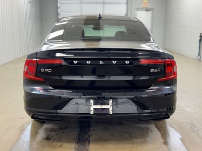 2022 Volvo S90 B6 R-Design