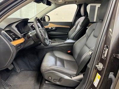 2024 Volvo XC90 B5 Plus