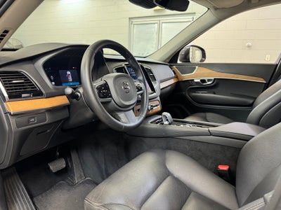 2024 Volvo XC90 B5 Plus