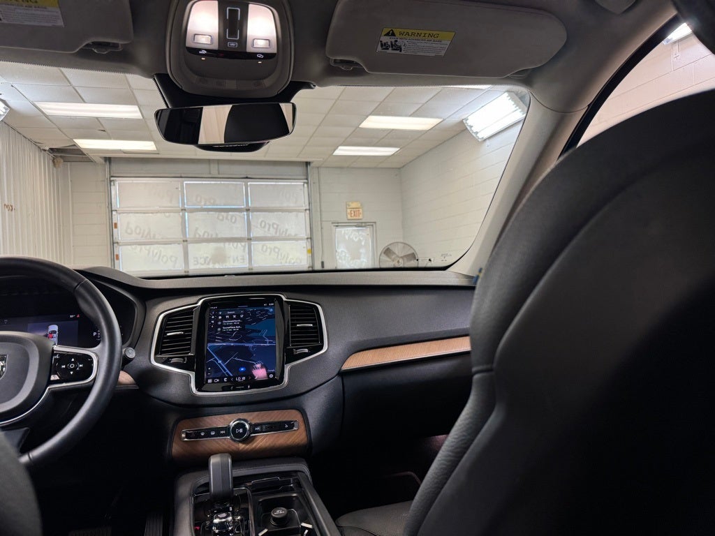 2024 Volvo XC90 B5 Plus