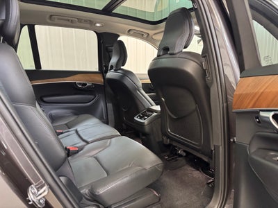 2024 Volvo XC90 B5 Plus