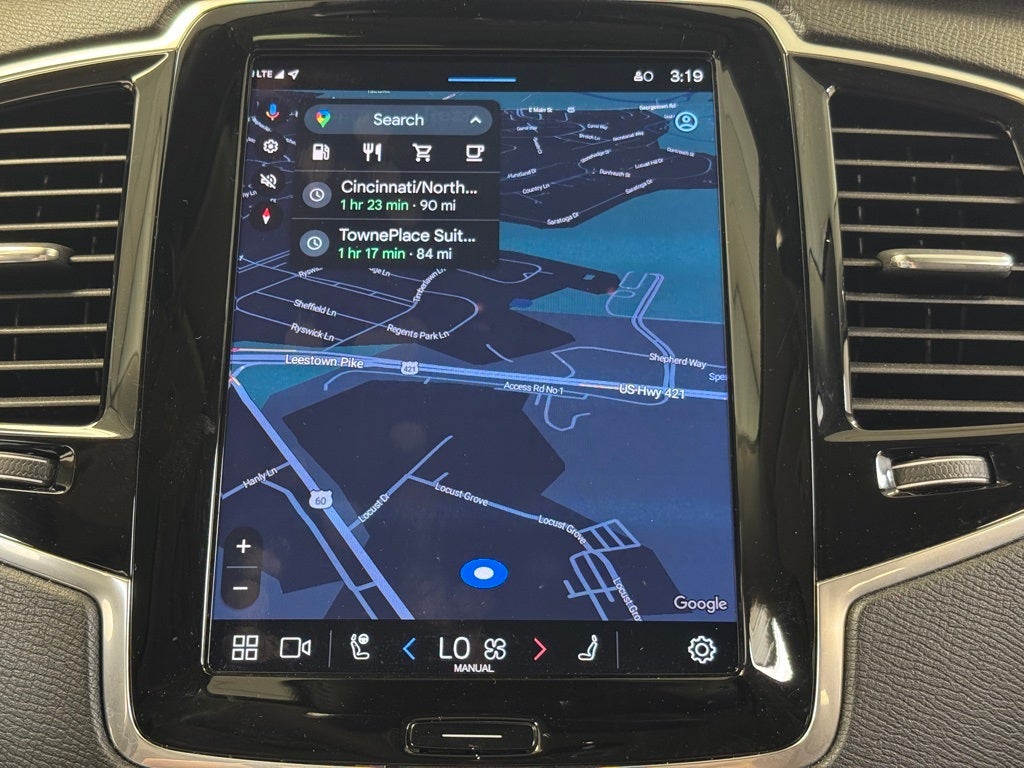 2024 Volvo XC90 B5 Plus