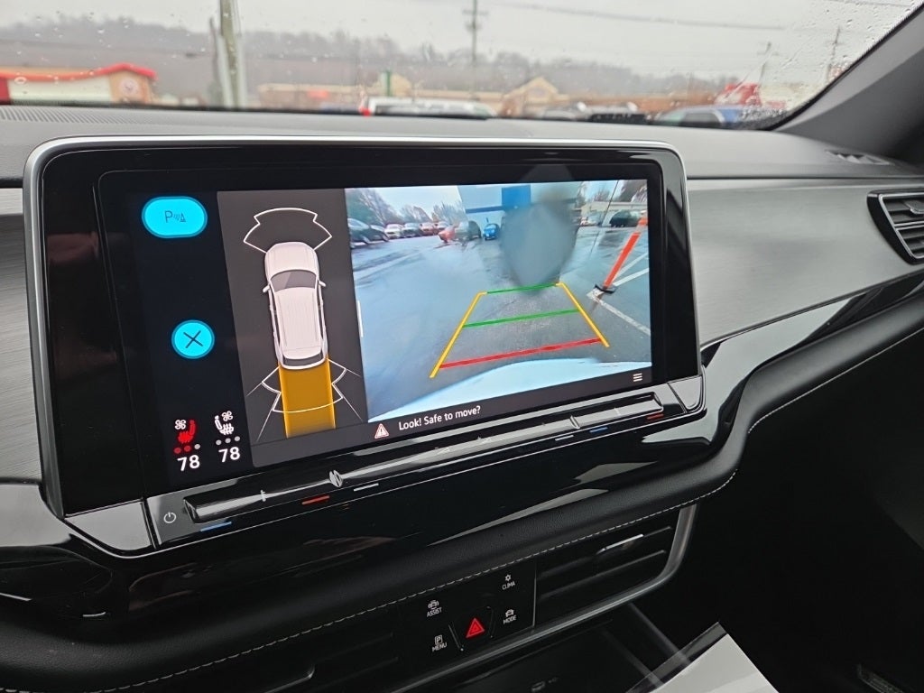 2024 Volkswagen Atlas Cross Sport 2.0T SE w/Technology