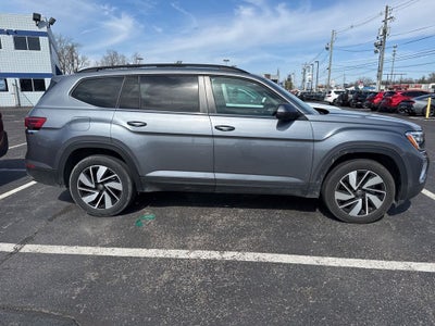 2025 Volkswagen Atlas 2.0T SE w/Technology