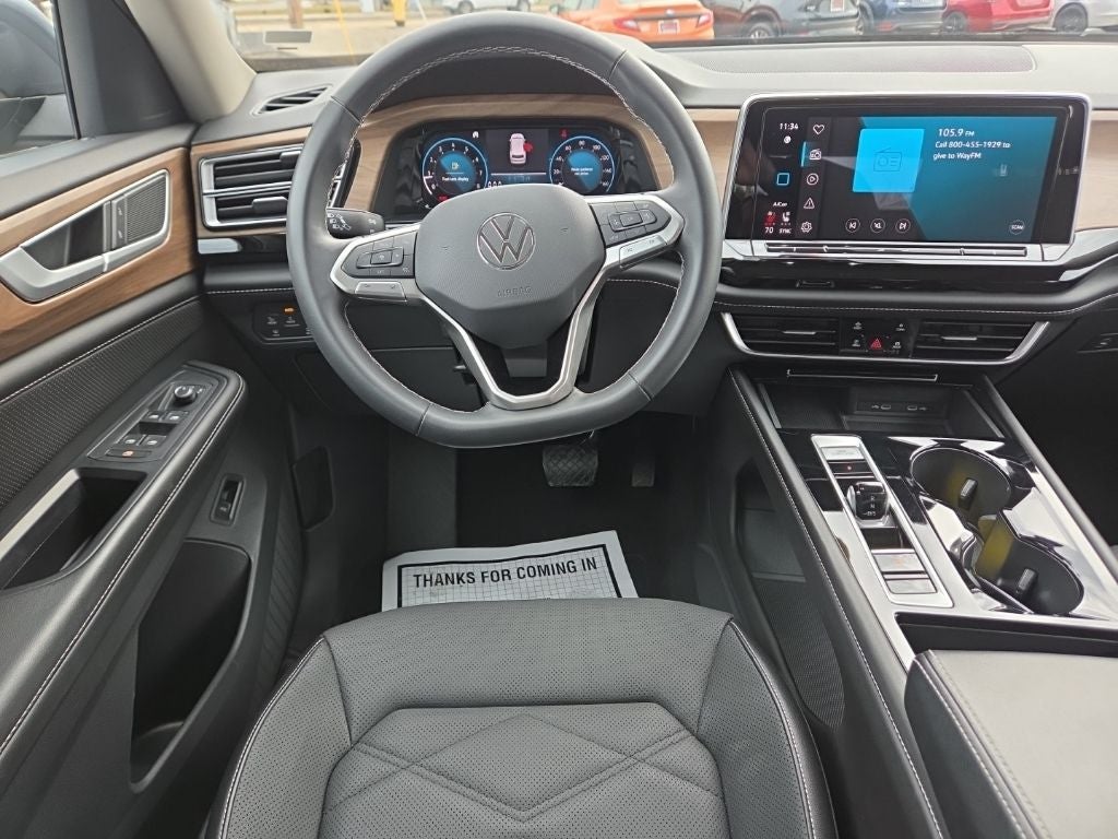 2024 Volkswagen Atlas 2.0T SE w/Technology