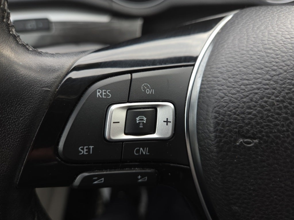 2018 Volkswagen Passat 2.0T SE