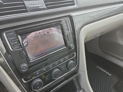 2018 Volkswagen Passat 2.0T SE