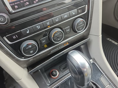 2018 Volkswagen Passat 2.0T SE