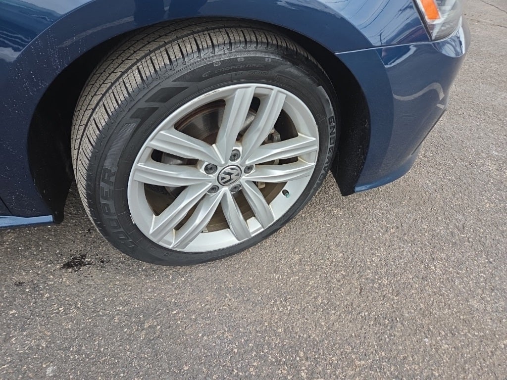 2018 Volkswagen Passat 2.0T SE