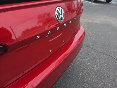 2021 Volkswagen Passat 2.0T R-Line