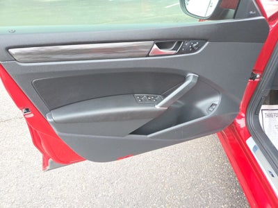 2021 Volkswagen Passat 2.0T R-Line